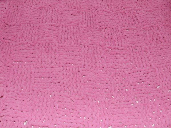 Knitted Chunky Blanket Deep-Pink